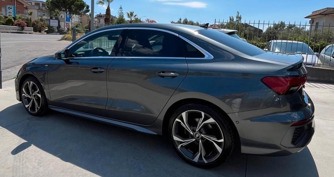 Audi A3 Sedan 35 TDI S tronic line edition