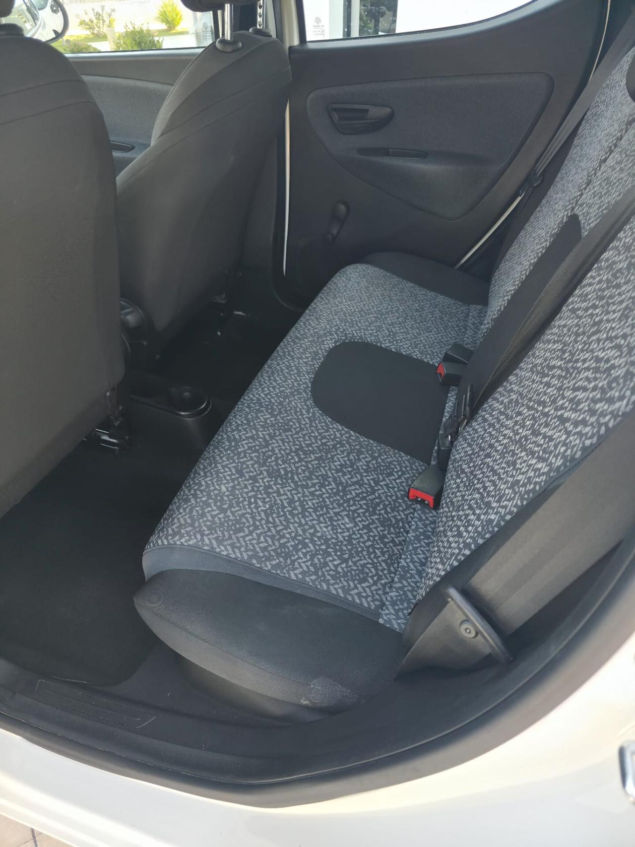 Lancia Ypsilon 1.2 69 CV 5 porte Platinum