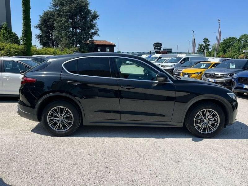 Alfa Romeo Stelvio 2.2 Turbodiesel 210 CV AT8 Q4 Executive