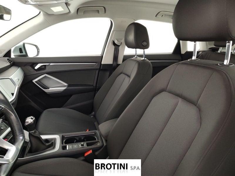 Audi Q3 1.5 35 TFSI Business Advanced