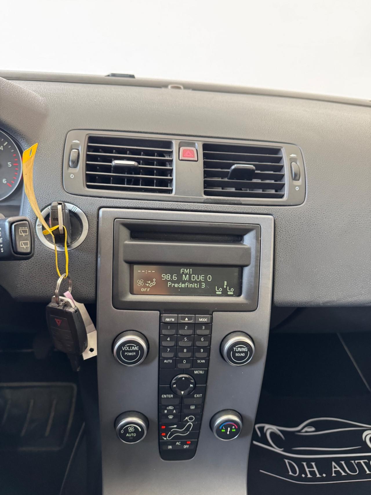 Volvo V50 D2 R-design