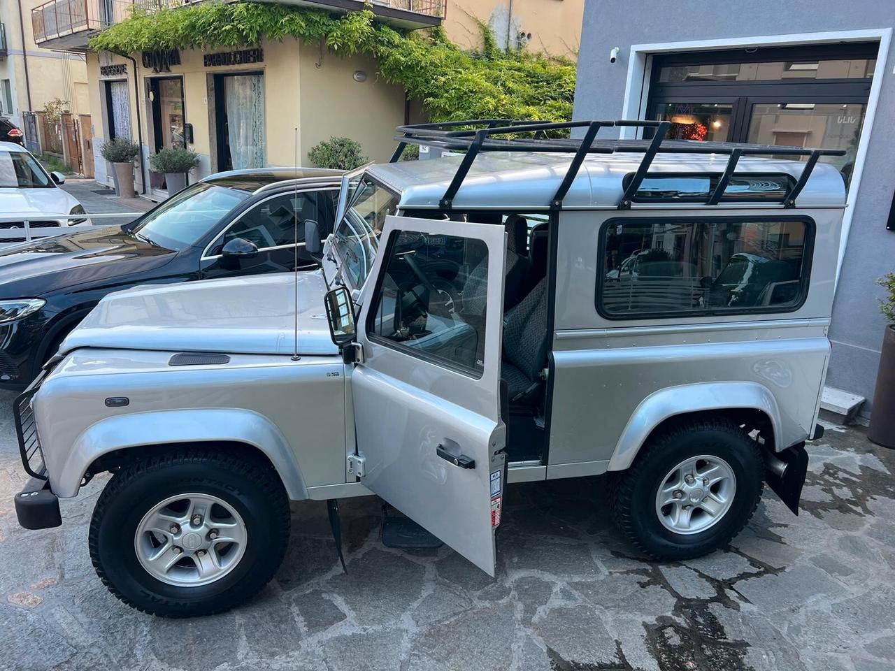 LAND ROVER DEFENDER 90 2.5 Td5 STATION WEGON E 6 posti