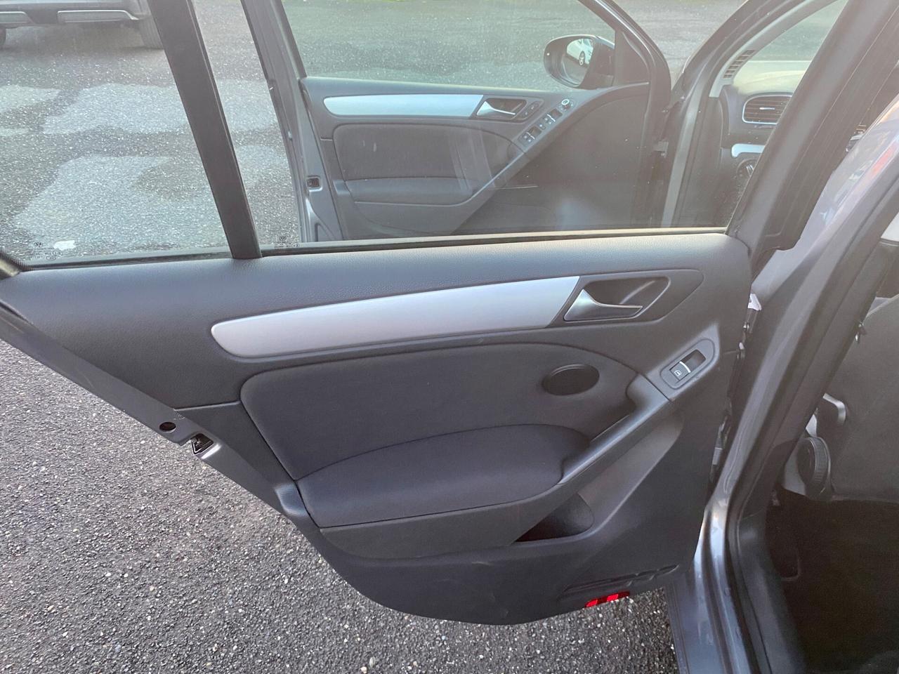 Volkswagen Golf 1.6 TDI DPF 5p. Highline