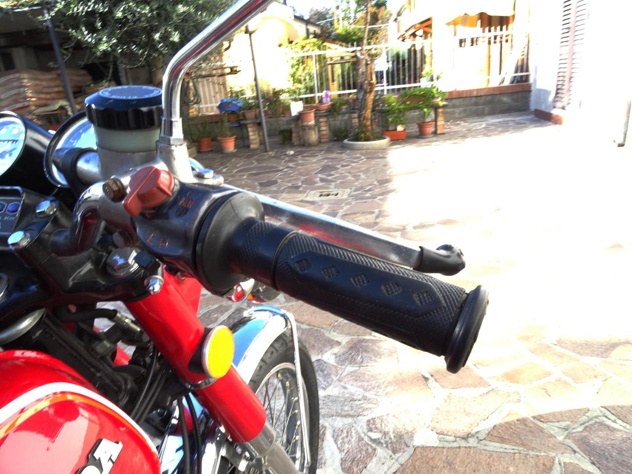 Honda CB 750 four ANNO 1975