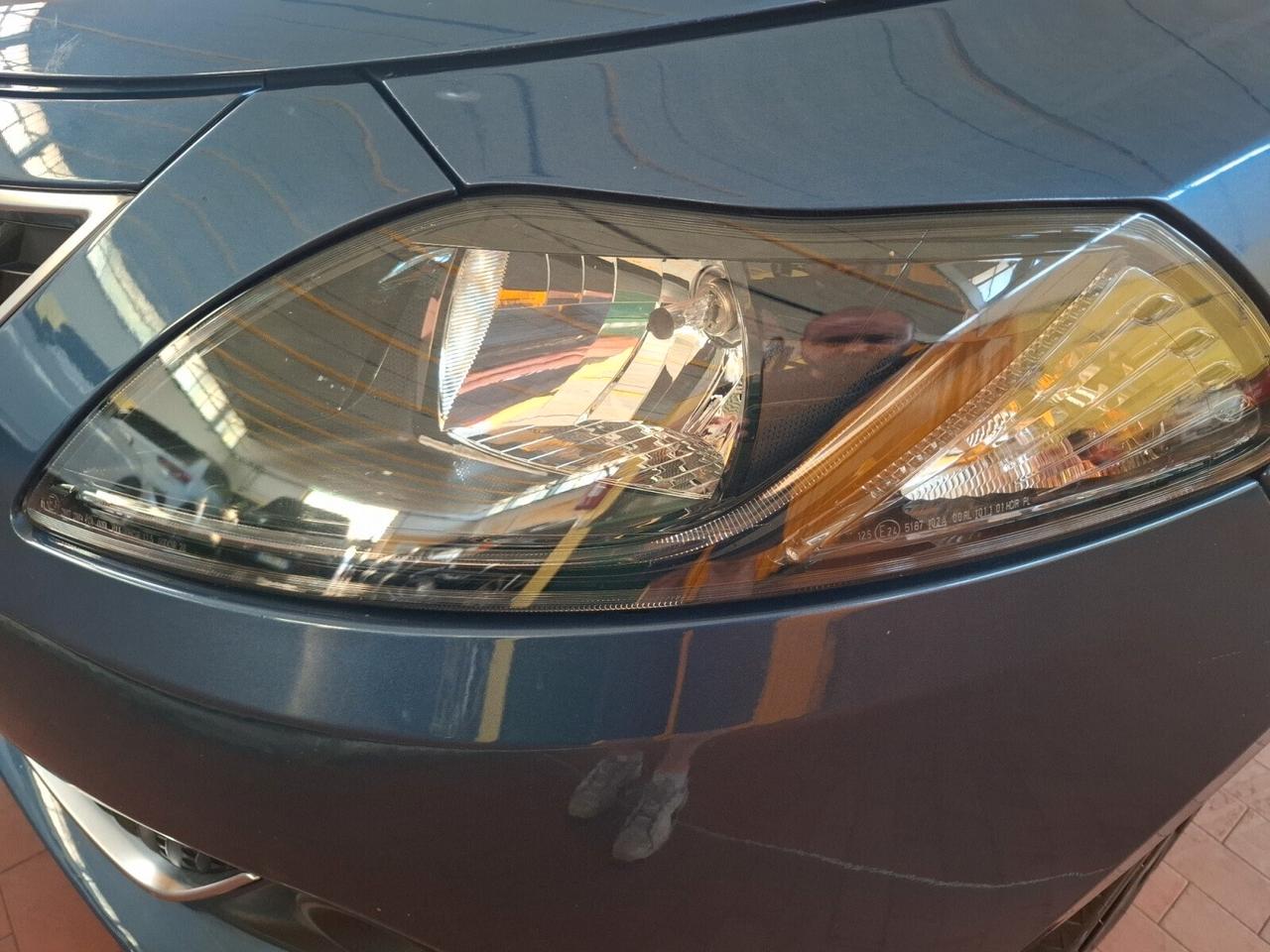 Lancia Ypsilon 1.0 FireFly 5 porte S&S Hybrid Ecochic Silver