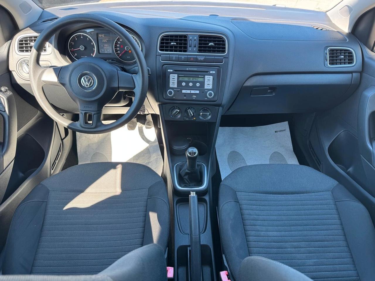 Volkswagen Polo 1.4 BENZ 5P COMFORTLINE 2011