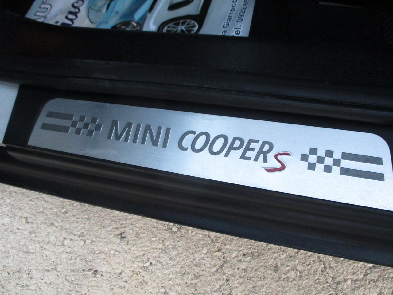 Mini Cooper 2.0 Cooper SD Countryman ALL4 2012