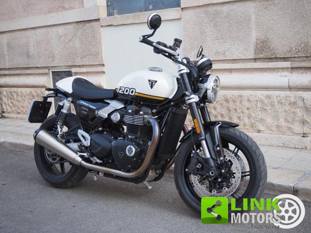 TRIUMPH Speed Twin 1200