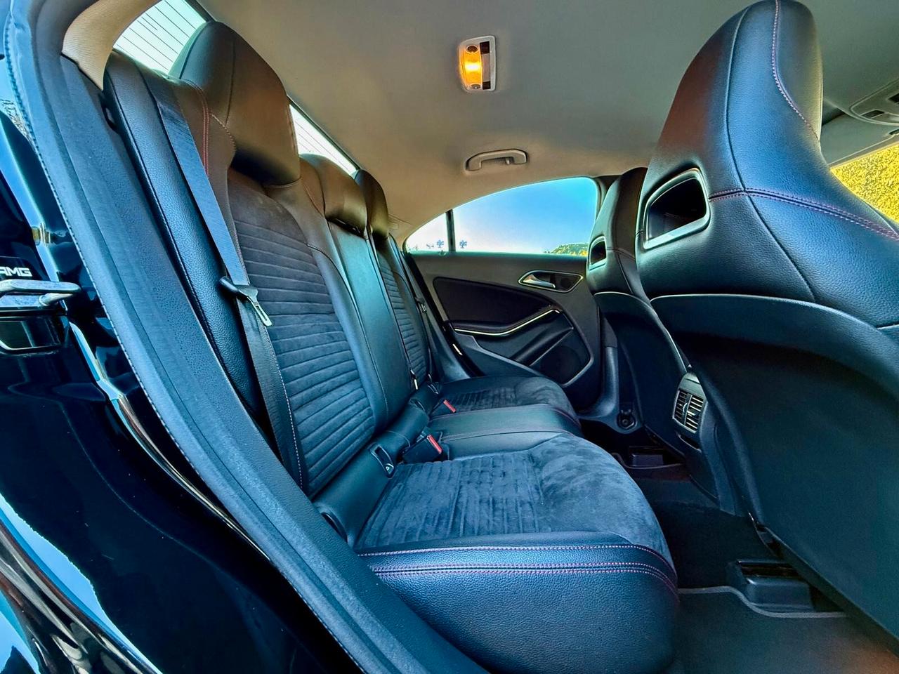 MERCEDES- BENZ CLA 200 D AMG PREMIUM