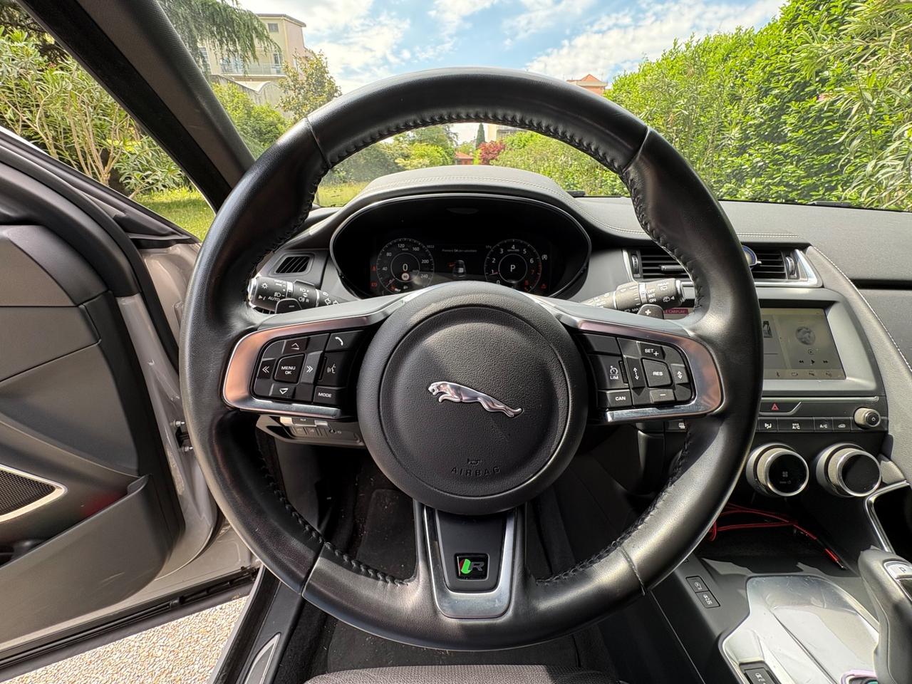 Jaguar E-Pace 2.0 R-Dynamic SE awd 249cv auto