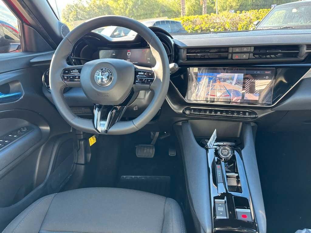 Alfa Romeo Junior 1.2 Hybrid Sprint 2026/ KM 0 IVA ESPOSTA Tua a solo 279 Euro al mese