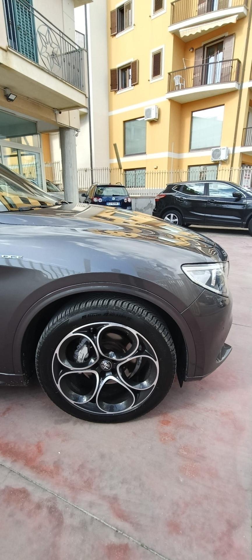 Alfa Romeo Stelvio 2.2 Turbodiesel 210 CV AT8 Q4 Veloce