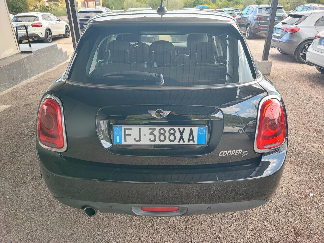 Mini 1.5 Cooper D 5 porte