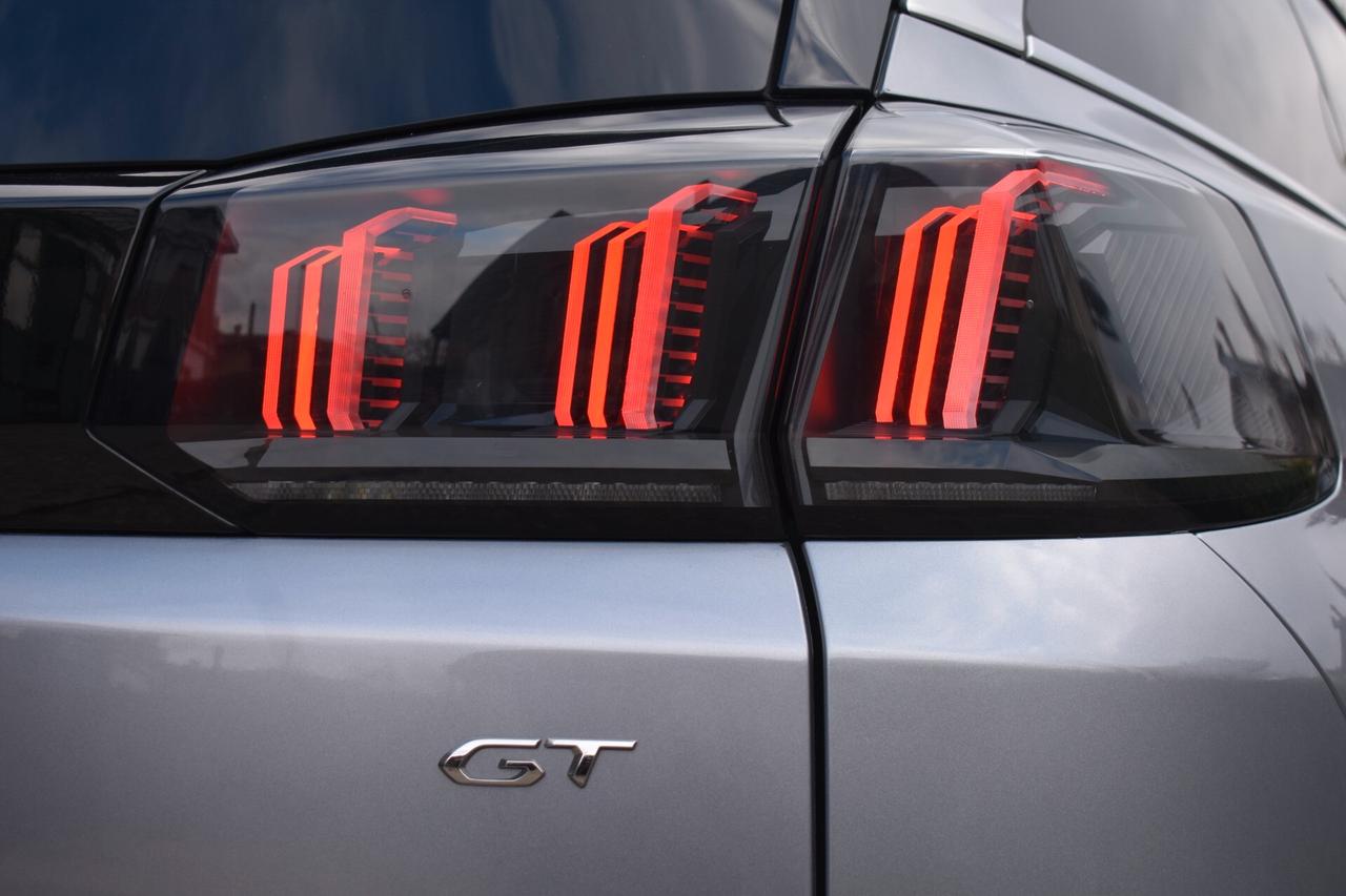 Peugeot 5008 1.5 BlueHDi EAT8 GT Cambio Aut. 7posti