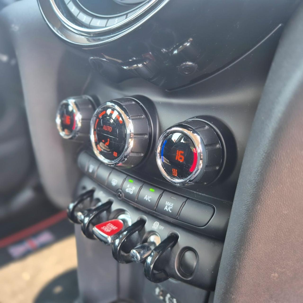 Mini 1.5 Cooper D 126.000 Km