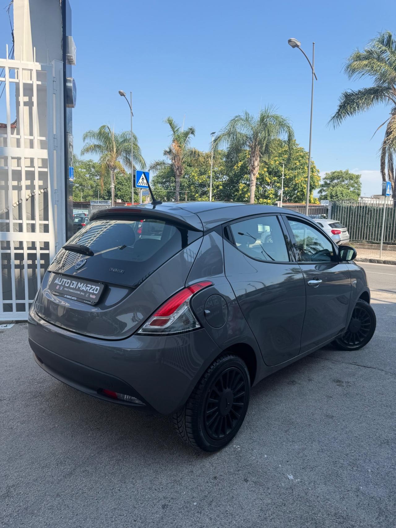 Lancia Ypsilon 1.0 FireFly 5 porte S&S Hybrid Gold Plus