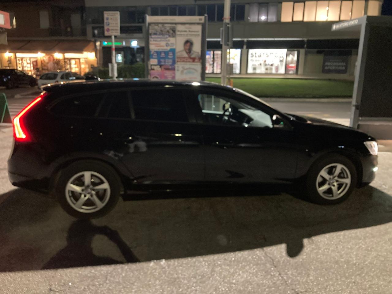 Volvo V60 2.0 D2 Kinetic #6753