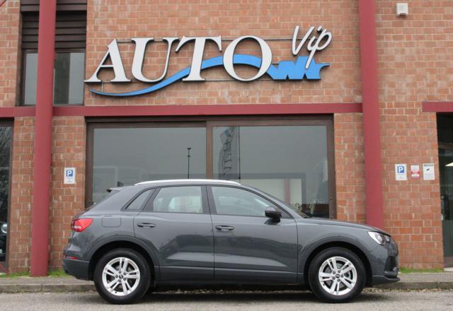 AUDI Q3 35 TDI S tronic Business