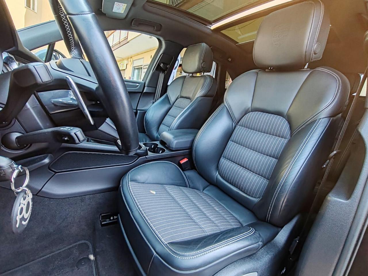 Porsche Macan-T 2.0 Turbo 265cv tetto panoramico apribile