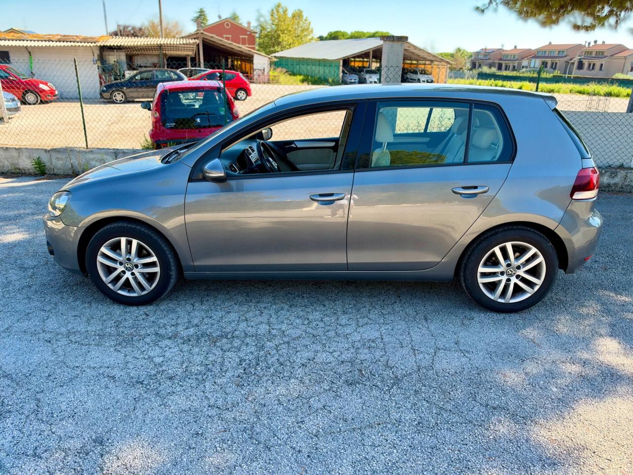 Volkswagen Golf 1.6 TDi cambio automatico DSG