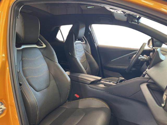 TOYOTA C-HR 2.0 PHEV Lounge Premiere