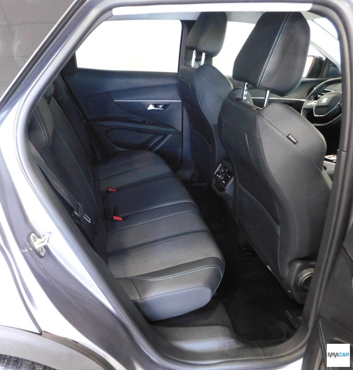 PEUGEOT - 3008 - BlueHDi 130 EAT8 S&S Allure