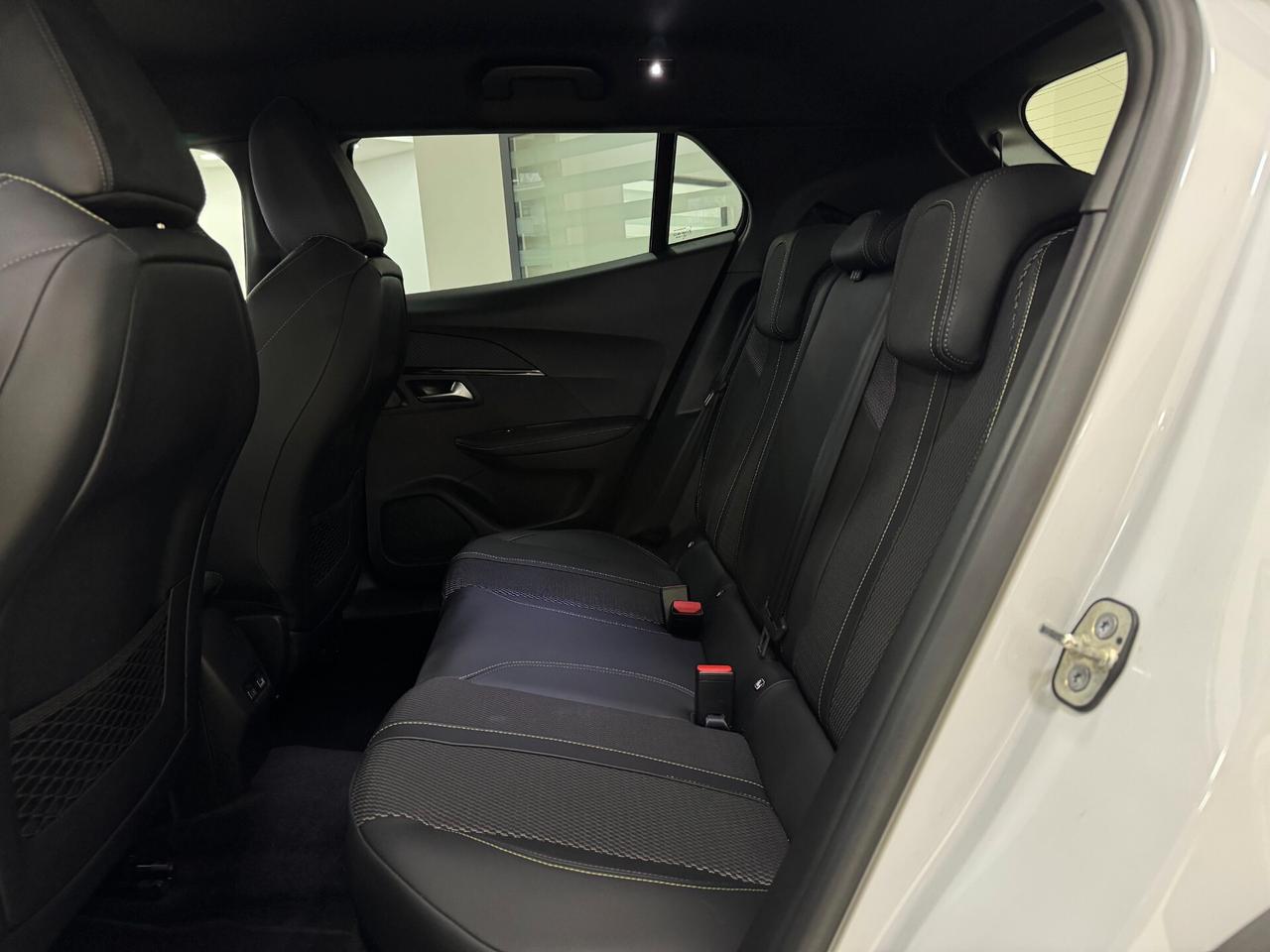 Peugeot 2008 PureTech 130cv EAT8 GT