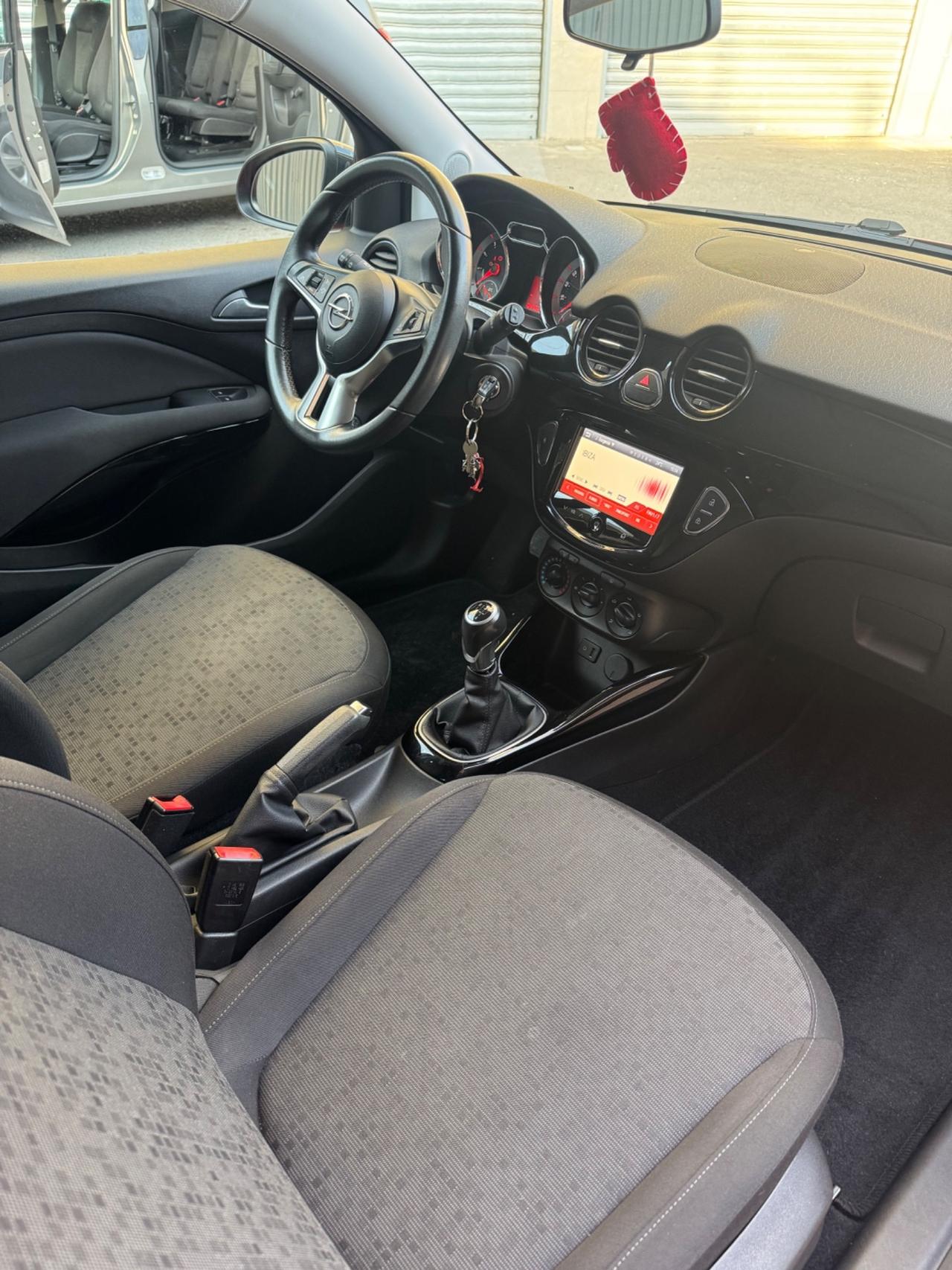 Opel Adam 1.2 70 CV