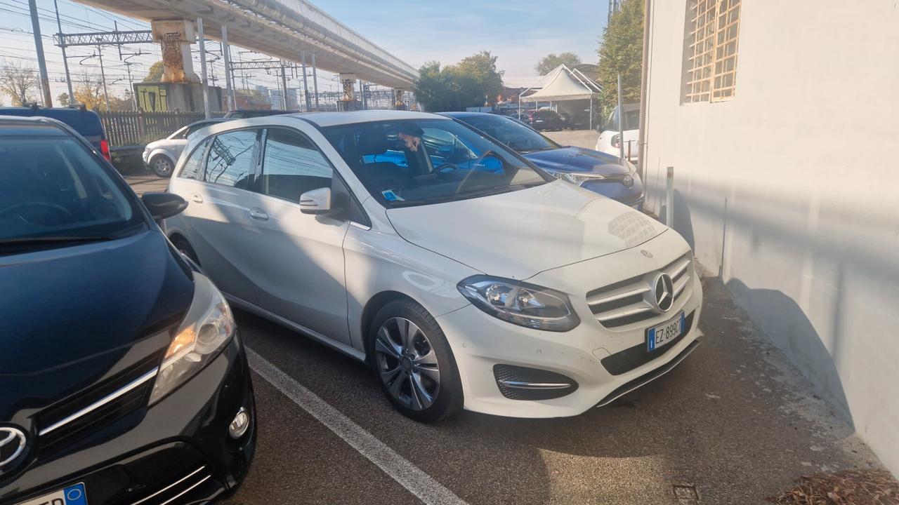 Mercedes-benz B 180 Premium perfetta e garantita 12 M
