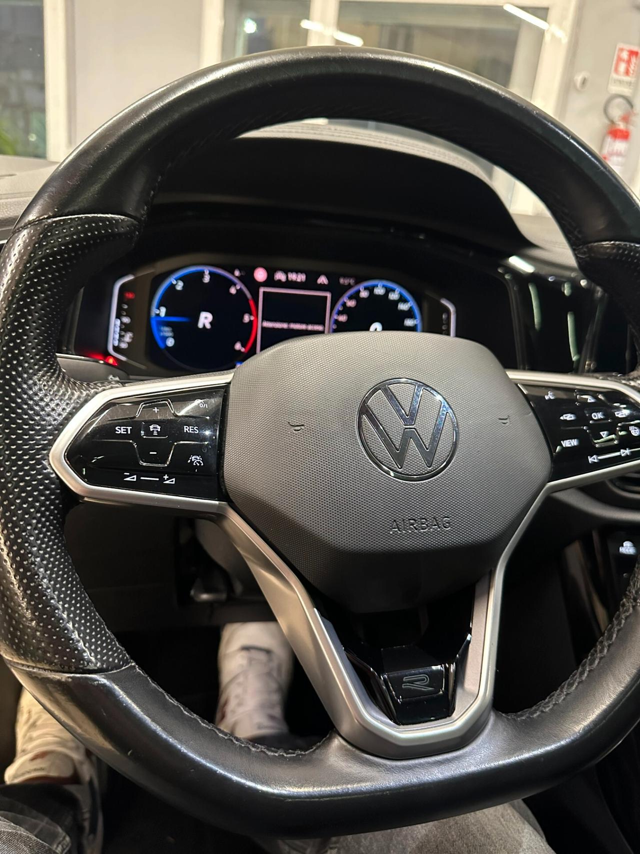 Volkswagen T-Roc 2.0 TDI SCR 150 CV DSG R-Line