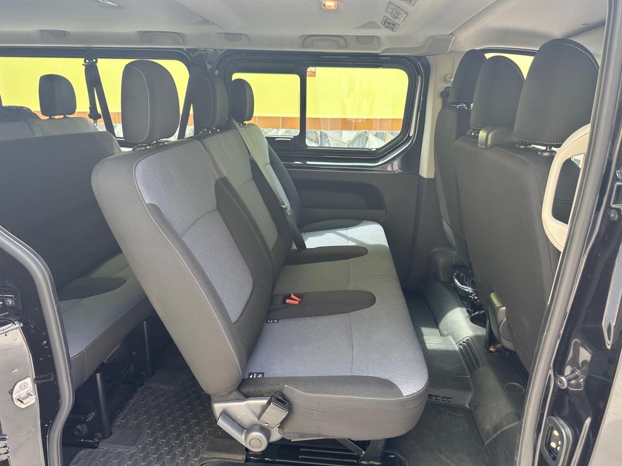 Opel Vivaro 1.6 BiTurbo 9 Posti Trasporto Disabili -2018