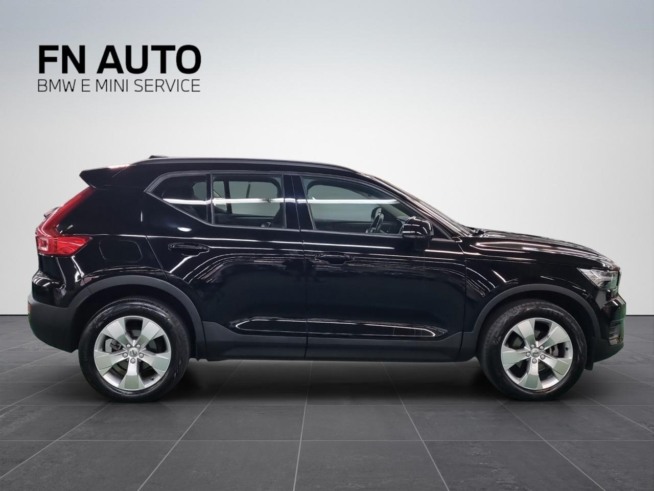 Volvo XC40 T2 Geartronic Momentum Core