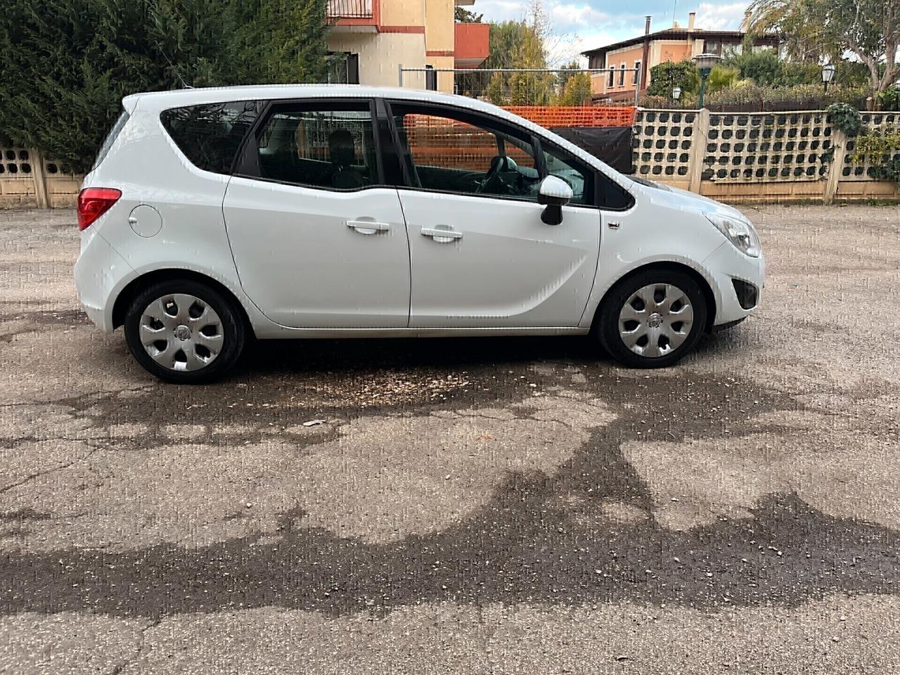 Opel Meriva 1.7 CDTI (Autocarro) Perfetta