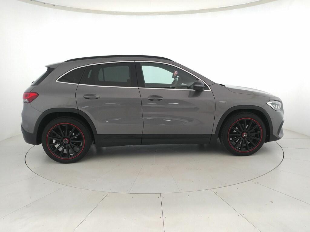 Mercedes GLA 200 200 Premium 7G-DCT