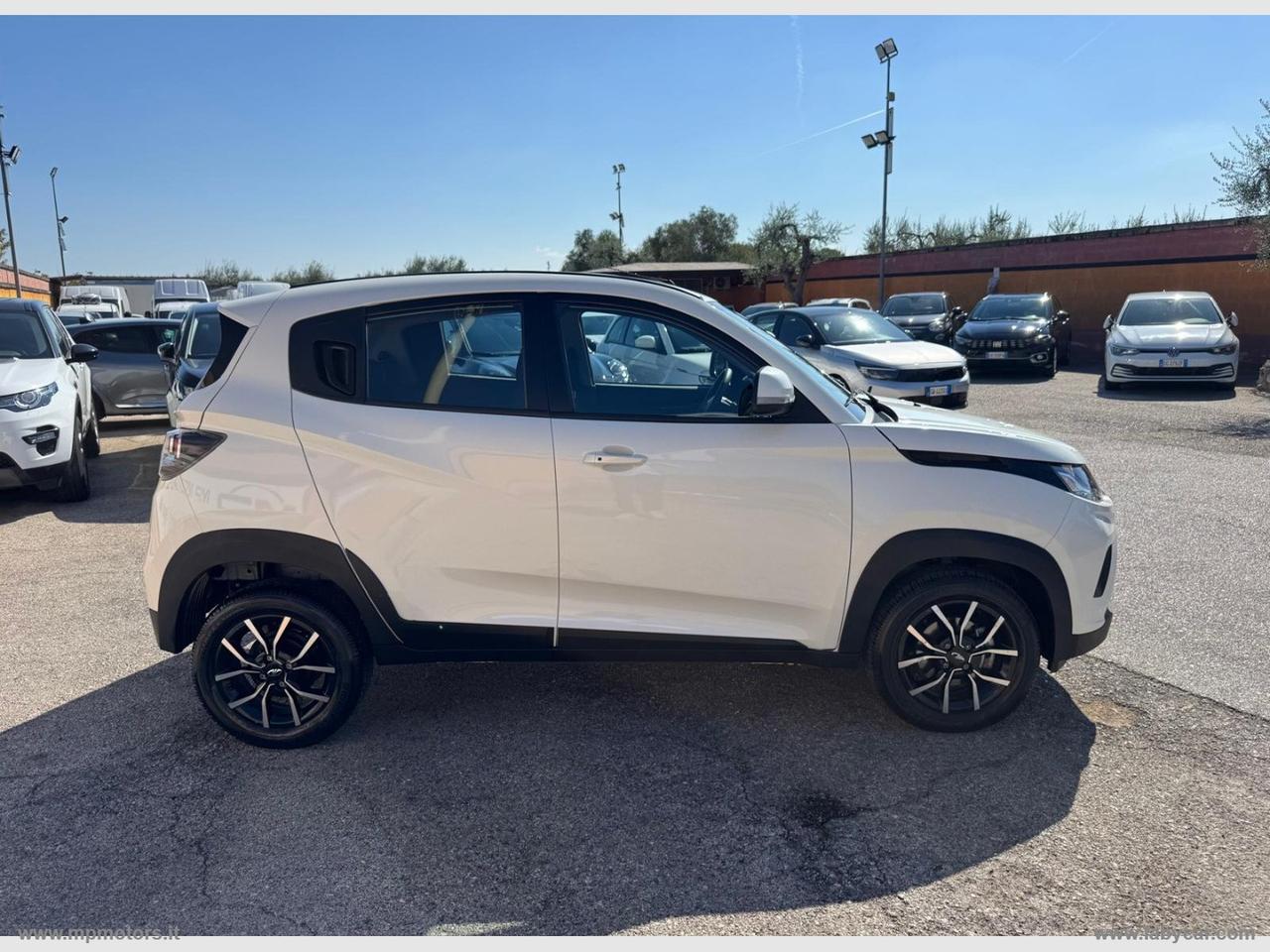 MAHINDRA KUV100 1.2 VVT K8
