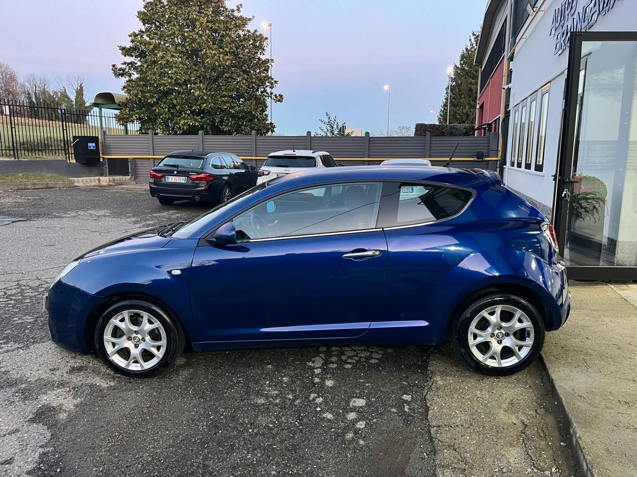 Alfa Romeo MiTo 1.6 jtdm-2 Distinctive