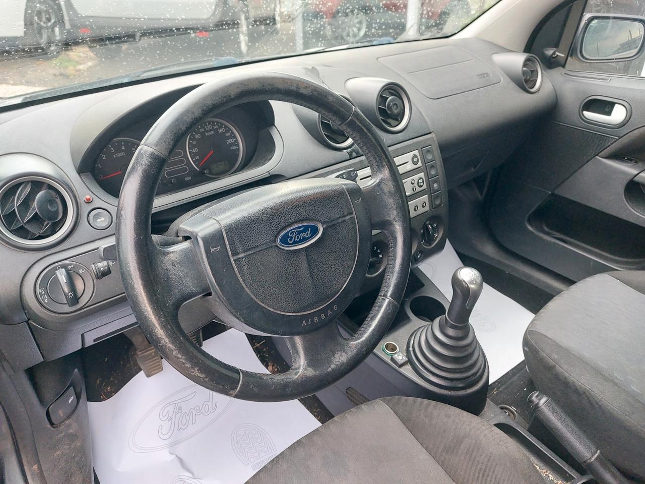 Ford Fiesta 1.2 16V 3p. Ghia GPL