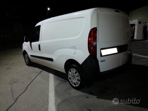 Fiat Doblo 1.4 T-Jet Nat.Pow. Maxi Lamierato SX