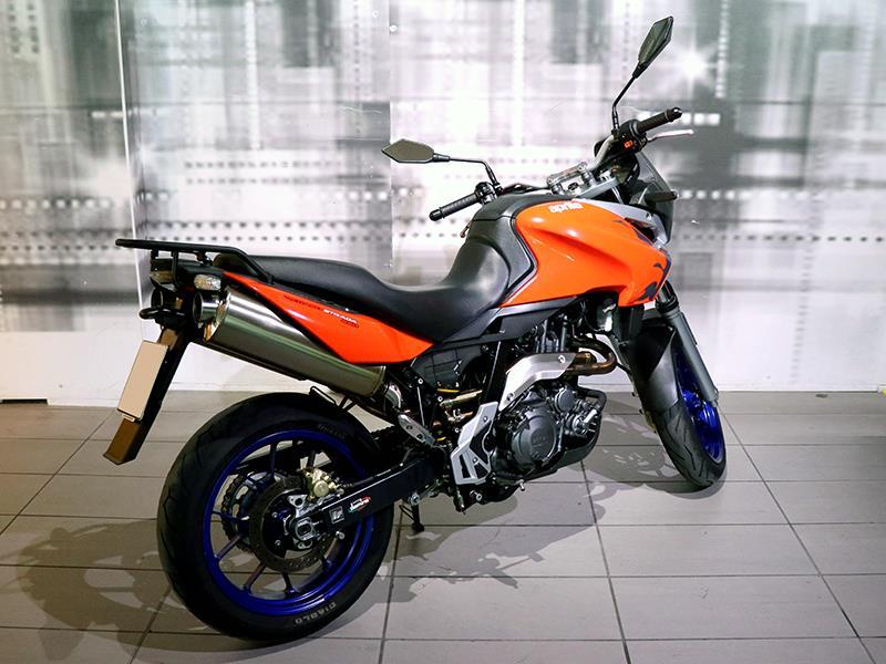 Aprilia Pegaso 650 Strada