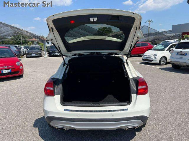 MERCEDES-BENZ GLA 220 GLA-X156 2014 d (cdi) Sport 4matic 170cv auto - EV