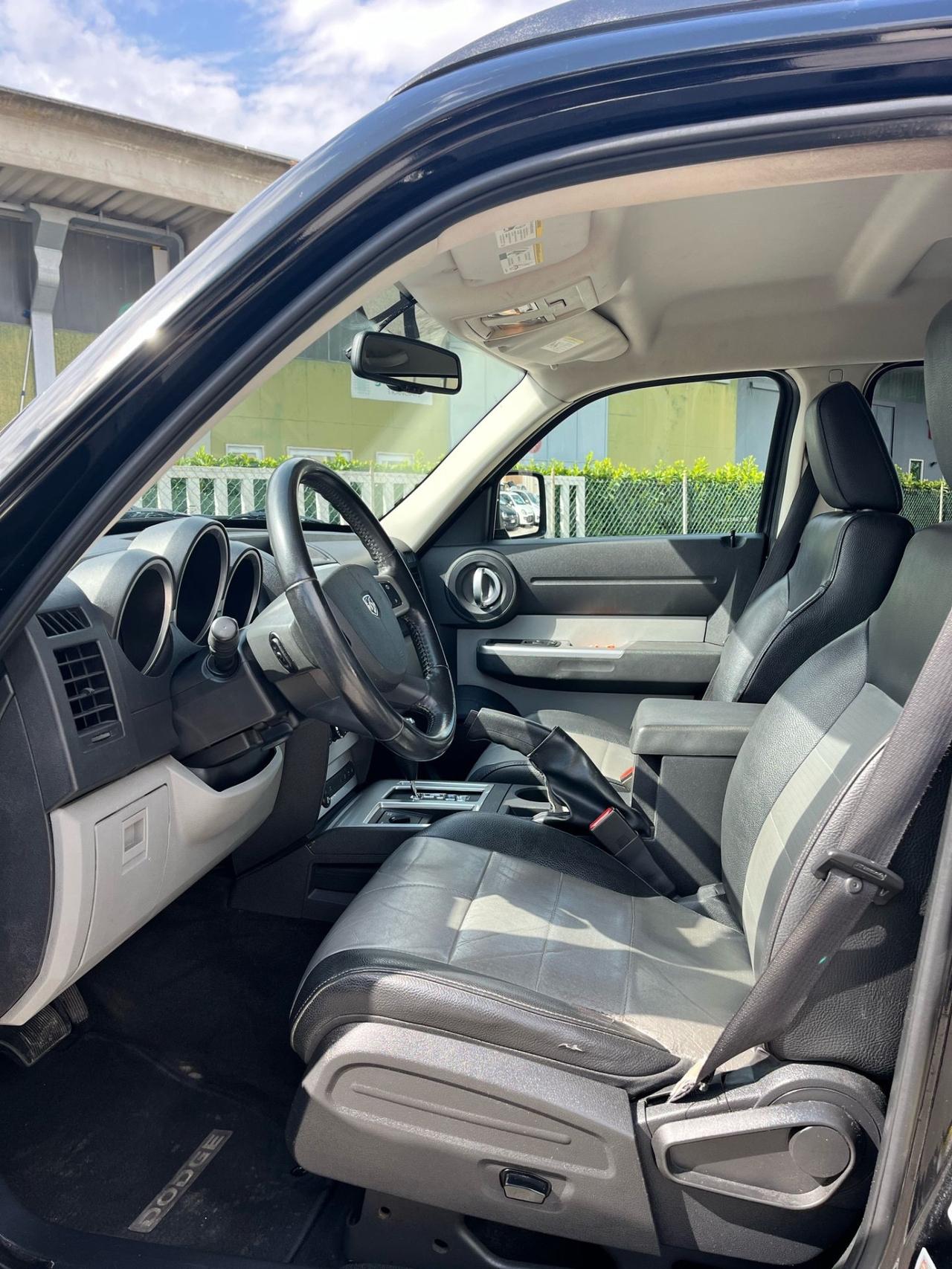 Dodge Nitro 4x4 Automatica