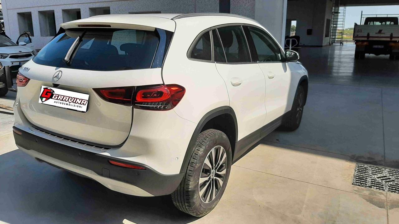 Mercedes-benz GLA 180 GLA 180 d Automatic Business (Parzialmente allagata)