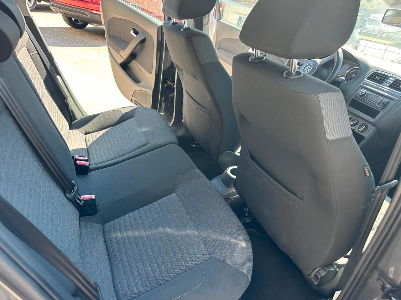 Volkswagen Polo 1.4 5 porte Highline NEOPATENTATI