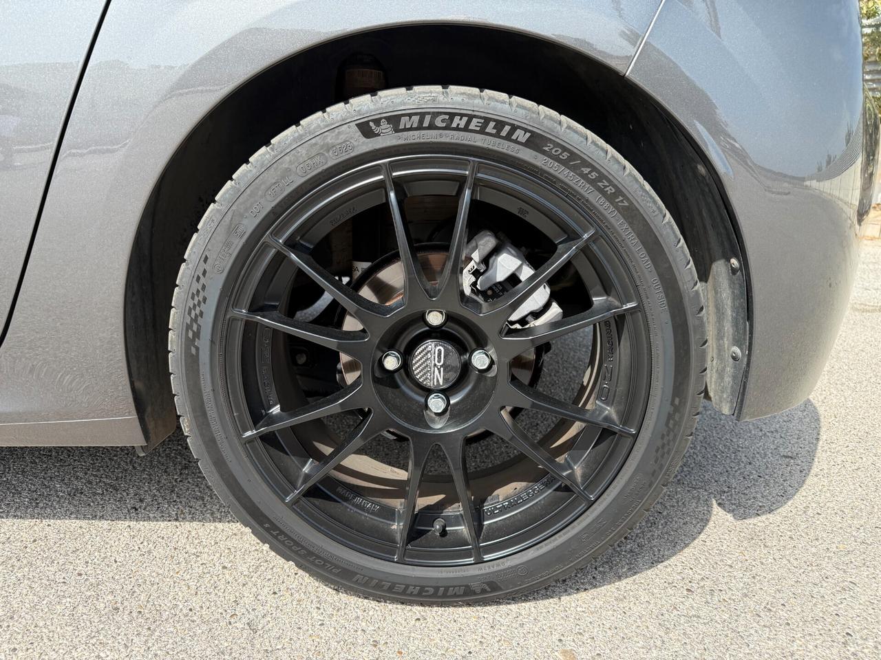 Peugeot 208 BlueHDi 100 S&S 5p. Allure