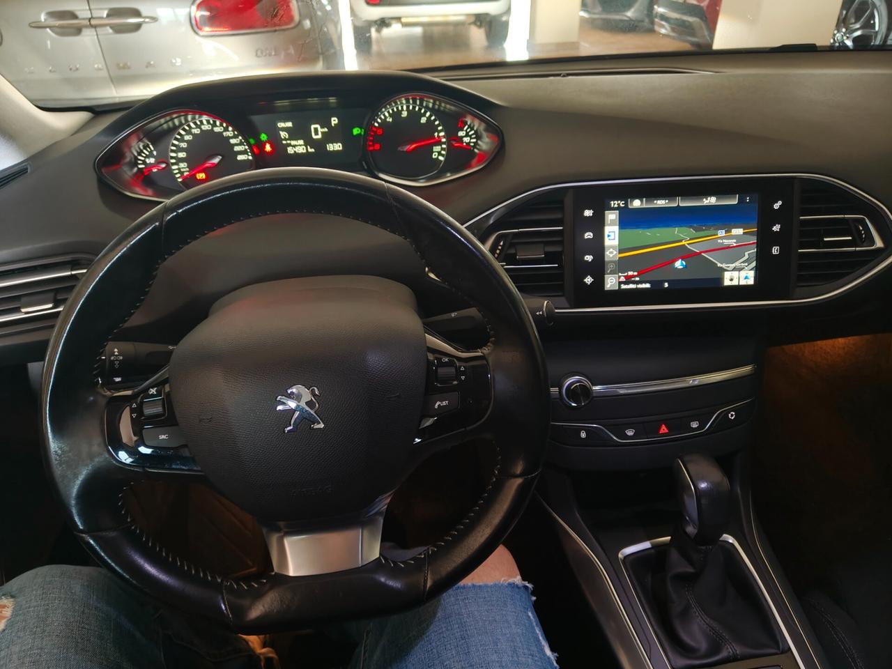 Peugeot 308 BlueHDi 120 S&S EAT6 SW Allure