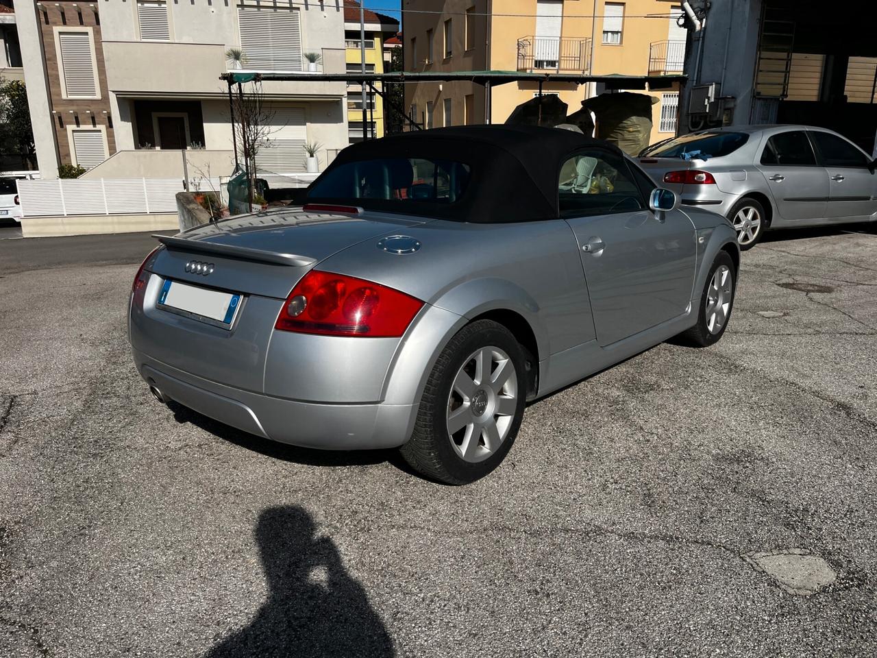 Audi TT Roadster 1.8 T 20V 179 CV cat