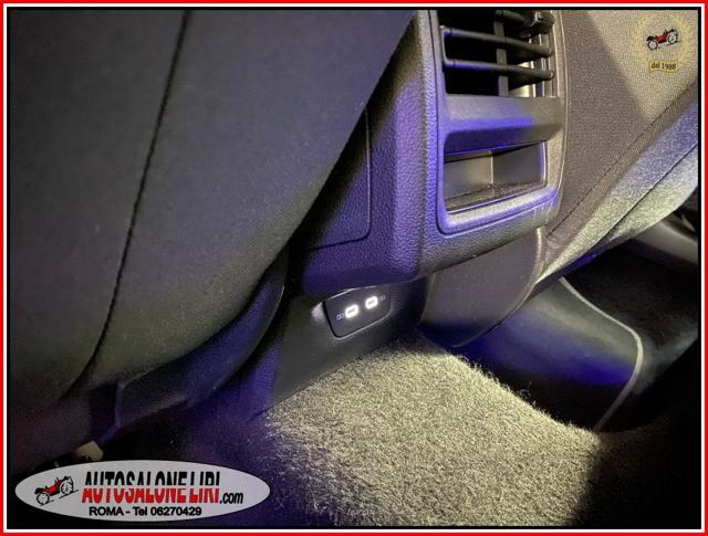 VOLKSWAGEN Golf 1.0 eTSI EVO DSG Life