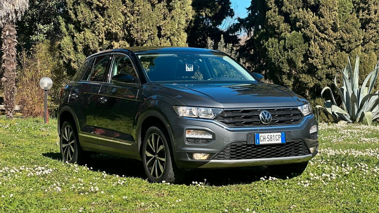 Volkswagen T-Roc 1.0 TSI Business BlueM Tech 2021 Neop LEGGI TESTO