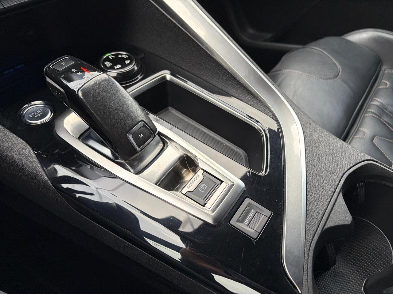 Peugeot 3008 1.6 BlueHDi 120cv tetto GT Line