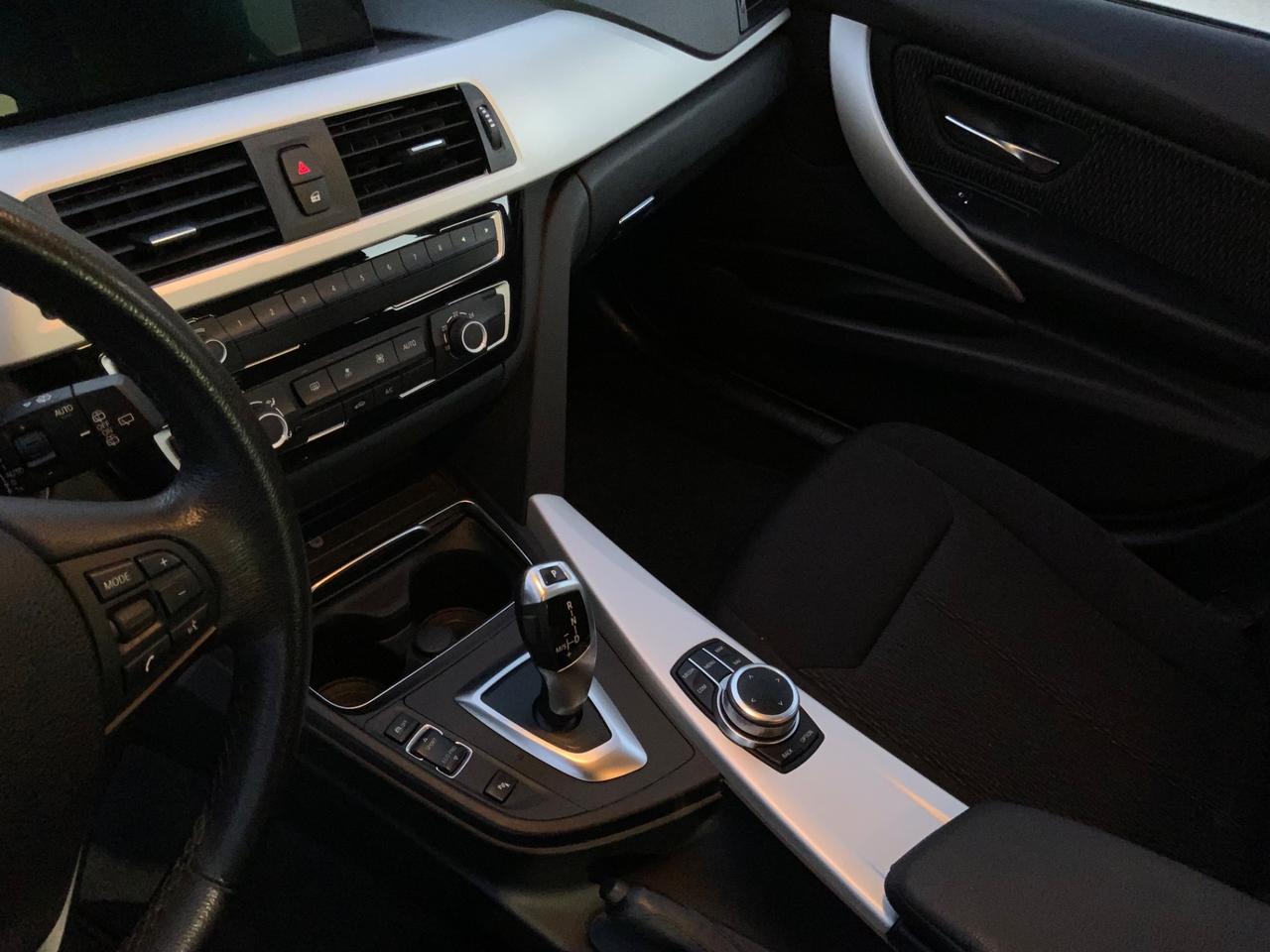 Bmw 316 316d Touring Luxury AUT.LED.NAVI.